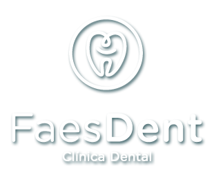 Logo de FaesDent Clínica dental
